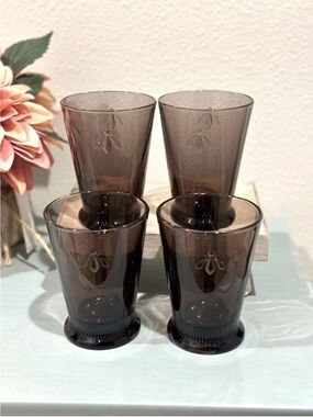La Rochere Reine Bee Large 4.75"
Aubergine Amethyst Glass Tumblers
France Set-4